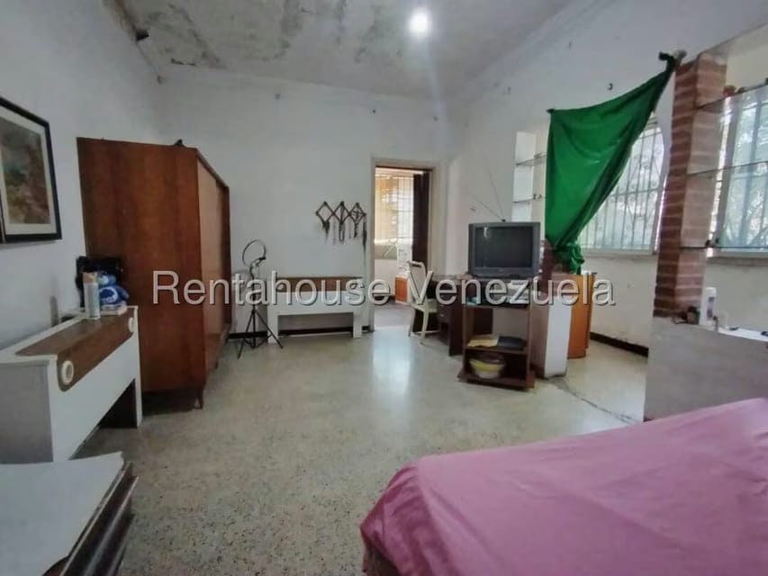 Casa (1 Nivel) en Venta en Santa Monica, Distrito Metropolitano - 32