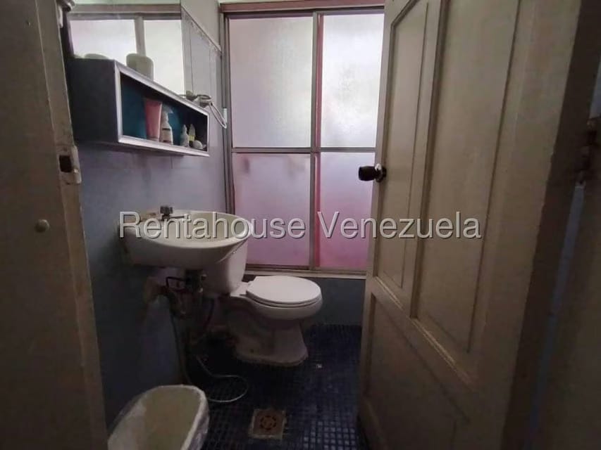 Casa (1 Nivel) en Venta en Santa Monica, Distrito Metropolitano - 33