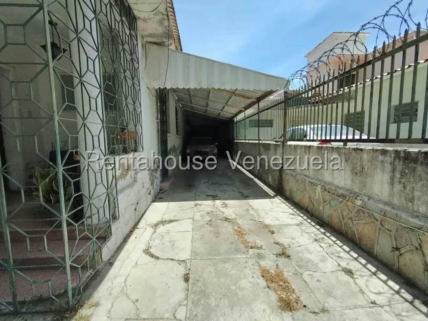 Casa (1 Nivel) en Venta en Santa Monica, Distrito Metropolitano - 47