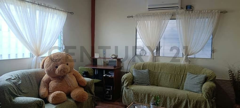 Casa en venta para uso comercial o habitacional en Porlamar, Nueva Esparta - 10