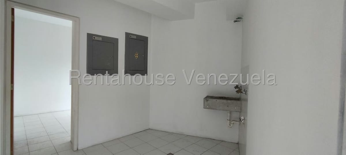 Apartamento (Duplex) en Venta en Lomas de Las Mercedes, Distrito Metropolitano - 11