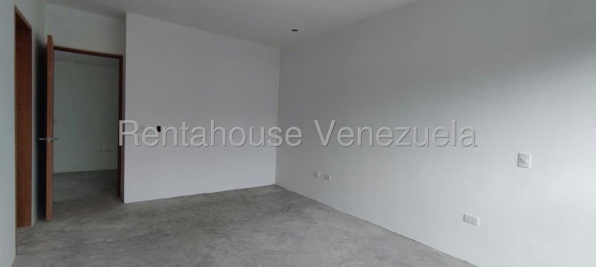 Apartamento (Duplex) en Venta en Lomas de Las Mercedes, Distrito Metropolitano - 32