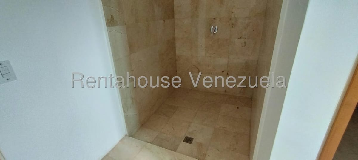 Apartamento (Duplex) en Venta en Lomas de Las Mercedes, Distrito Metropolitano - 47