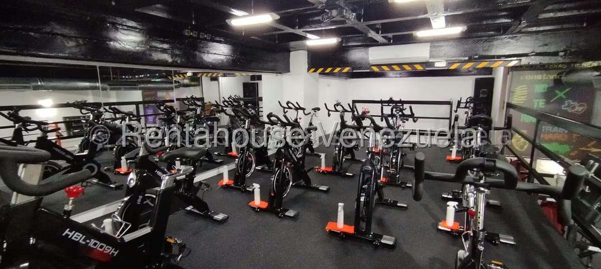 Comercial (Local Comercial) en Venta en Prados del Este, Distrito Metropolitano - 16