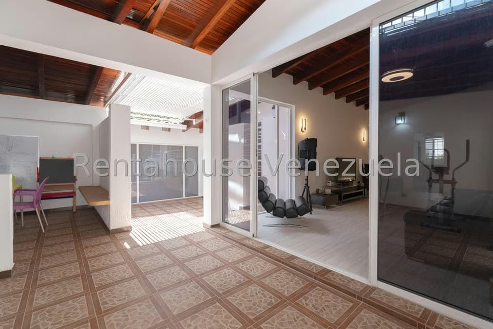Casa (Duplex) en Venta en Santa Fe Norte, Distrito Metropolitano - 36