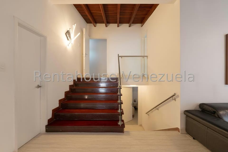 Casa (Duplex) en Venta en Santa Fe Norte, Distrito Metropolitano - 5