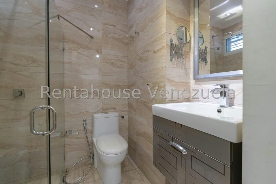 Casa (Duplex) en Venta en Santa Fe Norte, Distrito Metropolitano - 49