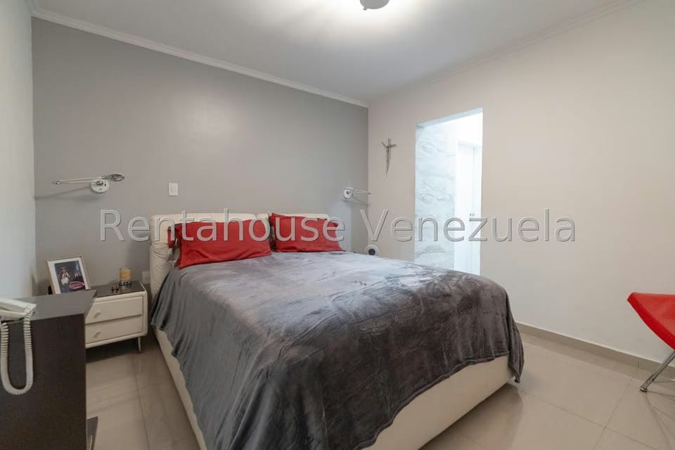Casa (Duplex) en Venta en Santa Fe Norte, Distrito Metropolitano - 54