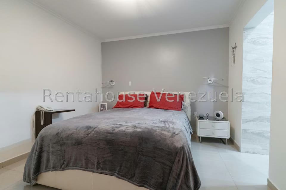 Casa (Duplex) en Venta en Santa Fe Norte, Distrito Metropolitano - 55