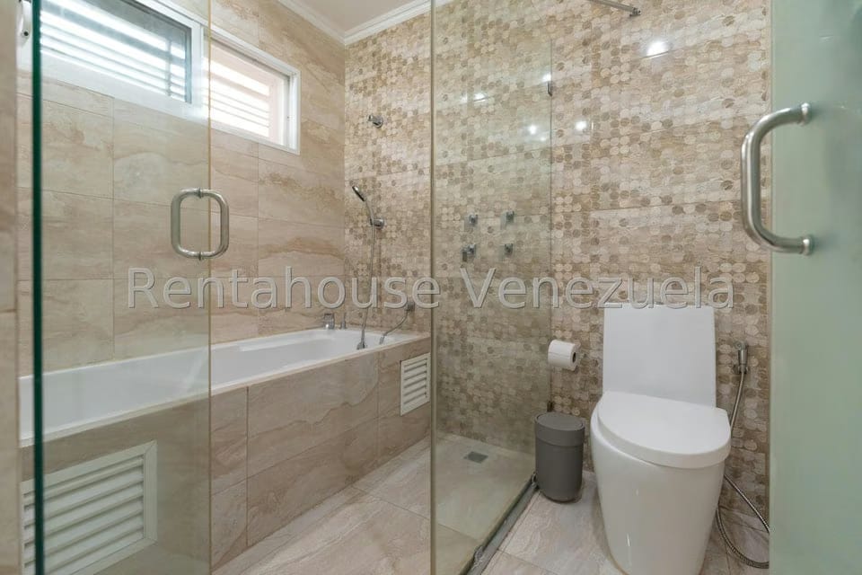 Casa (Duplex) en Venta en Santa Fe Norte, Distrito Metropolitano - 58