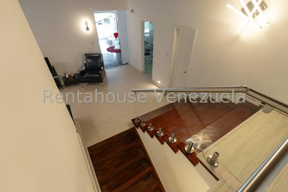 Casa (Duplex) en Venta en Santa Fe Norte, Distrito Metropolitano - 60