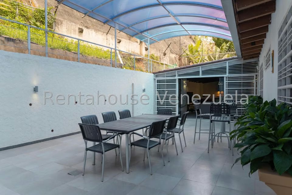 Casa (Duplex) en Venta en Santa Fe Norte, Distrito Metropolitano - 64