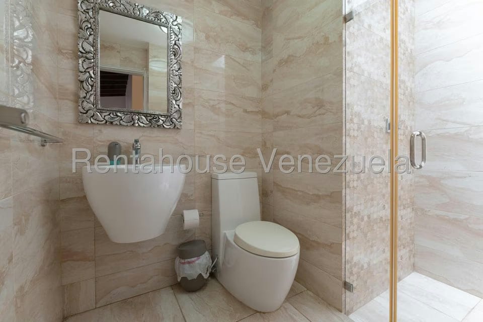 Casa (Duplex) en Venta en Santa Fe Norte, Distrito Metropolitano - 72