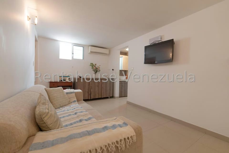 Casa (Duplex) en Venta en Santa Fe Norte, Distrito Metropolitano - 83