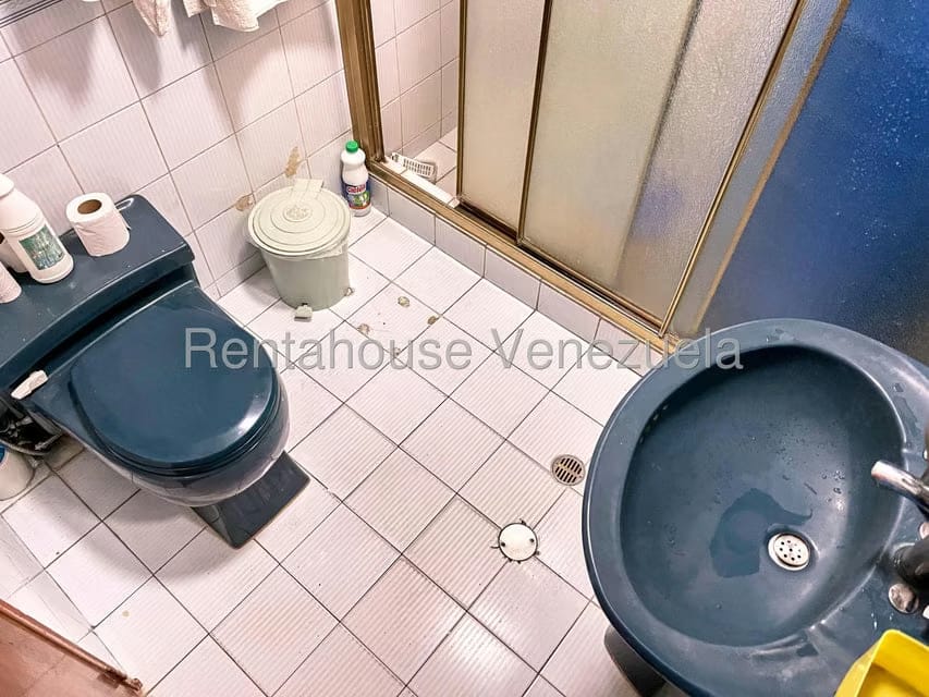 Apartamento (1 Nivel) en Venta en Los Dos Caminos, Distrito Metropolitano - 12