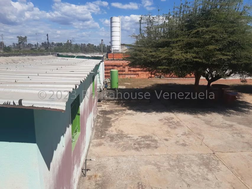 Comercial (Galpon - Deposito) en Alquiler en La N, Zulia - 24