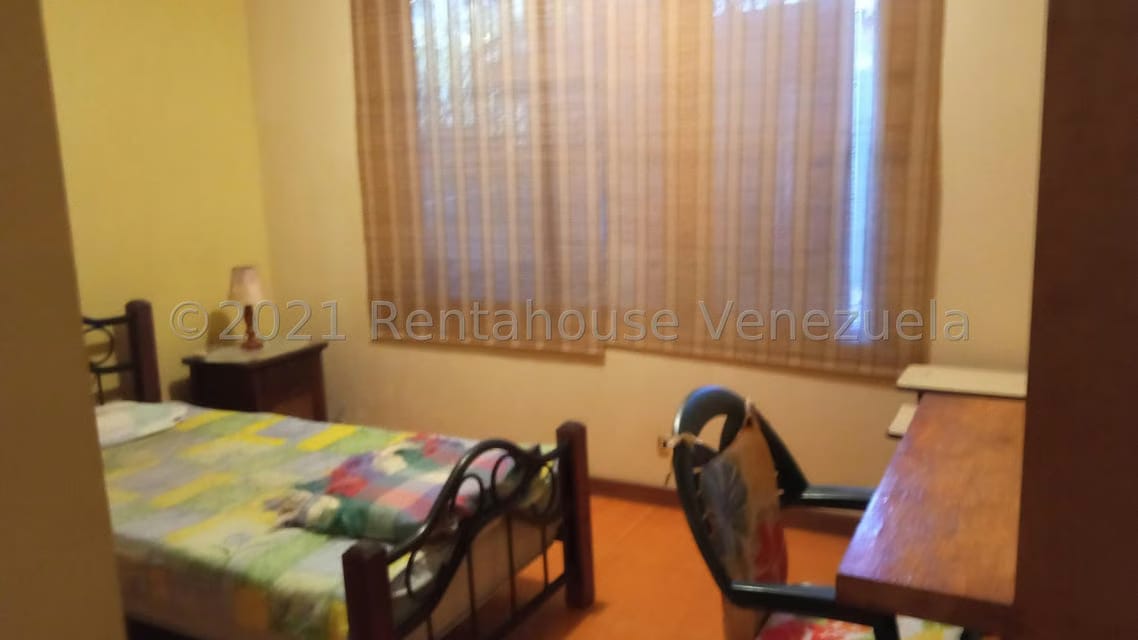 Casa (Duplex) en Venta en Oripoto, Distrito Metropolitano - 15