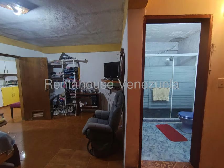 Casa (Multipes Niveles) en Venta en Luis Hurtado, Vargas - 18