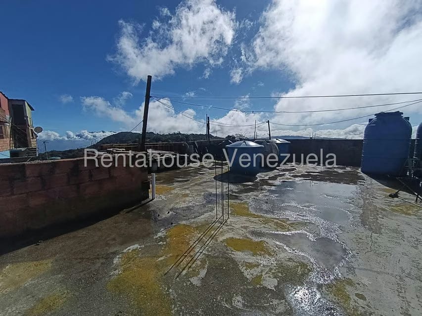 Casa (Multipes Niveles) en Venta en Luis Hurtado, Vargas - 29