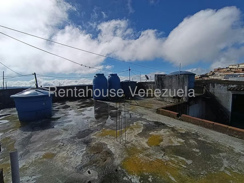 Casa (Multipes Niveles) en Venta en Luis Hurtado, Vargas - 31