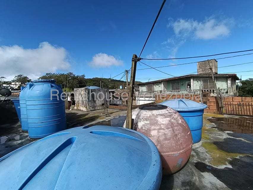 Casa (Multipes Niveles) en Venta en Luis Hurtado, Vargas - 33