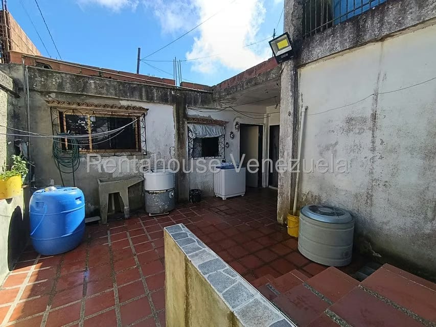 Casa (Multipes Niveles) en Venta en Luis Hurtado, Vargas - 44