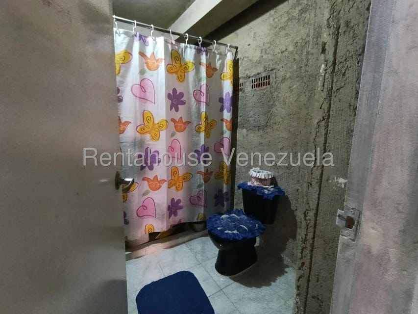 Casa (Multipes Niveles) en Venta en Luis Hurtado, Vargas - 49