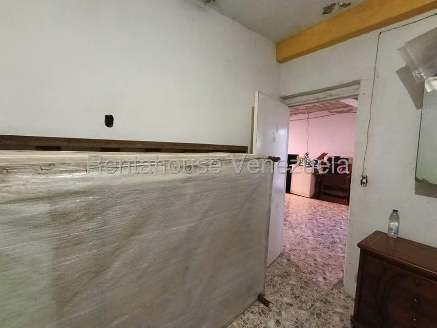 Casa (Multipes Niveles) en Venta en Luis Hurtado, Vargas - 52