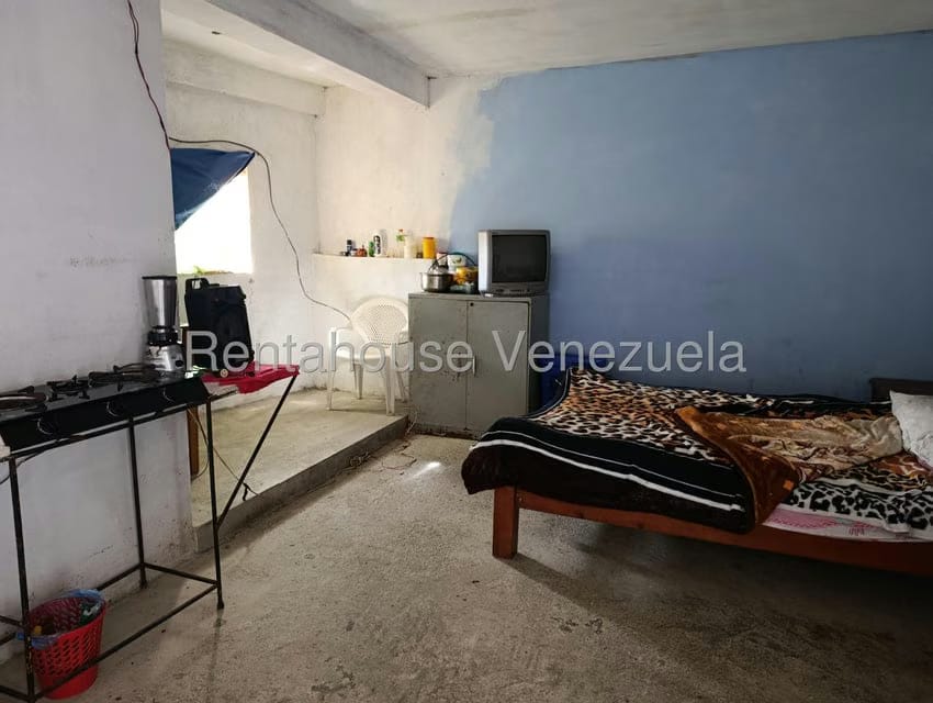 Casa (Multipes Niveles) en Venta en Luis Hurtado, Vargas - 56