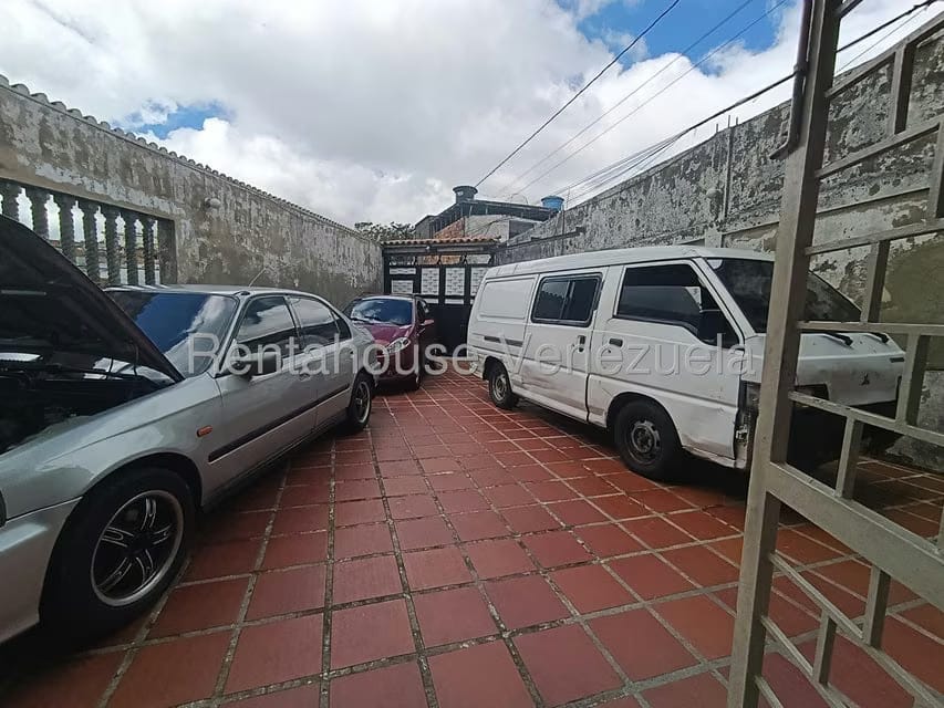 Casa (Multipes Niveles) en Venta en Luis Hurtado, Vargas - 61