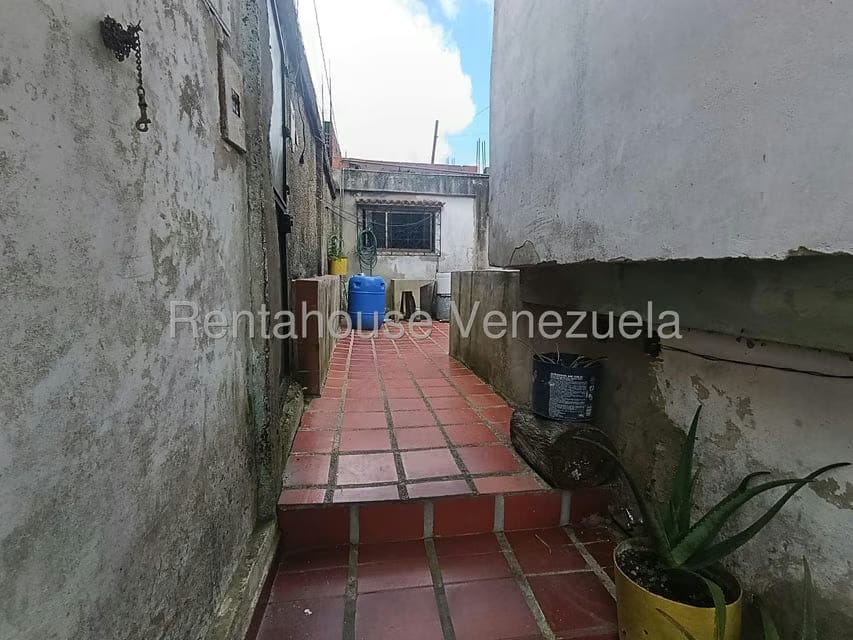 Casa (Multipes Niveles) en Venta en Luis Hurtado, Vargas - 63