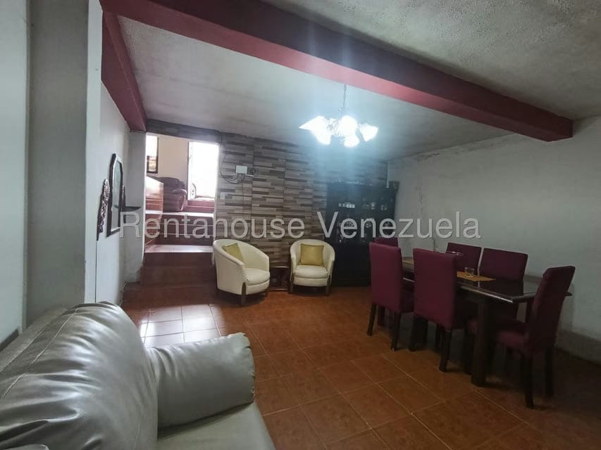Casa (Multipes Niveles) en Venta en Luis Hurtado, Vargas - 9