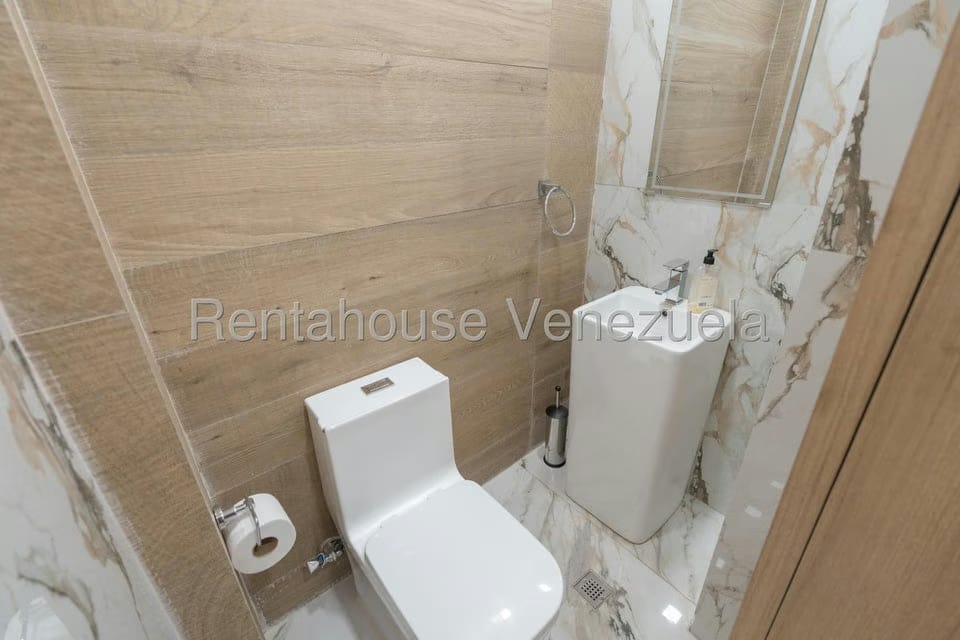 Comercial (Local Comercial) en Alquiler en La Trinidad, Distrito Metropolitano - 14