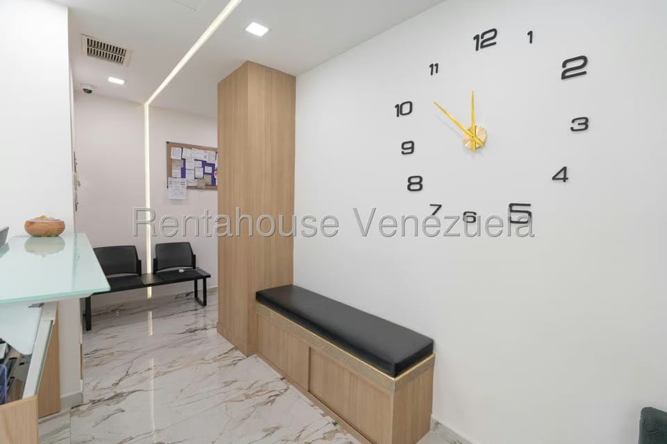 Comercial (Local Comercial) en Alquiler en La Trinidad, Distrito Metropolitano - 6