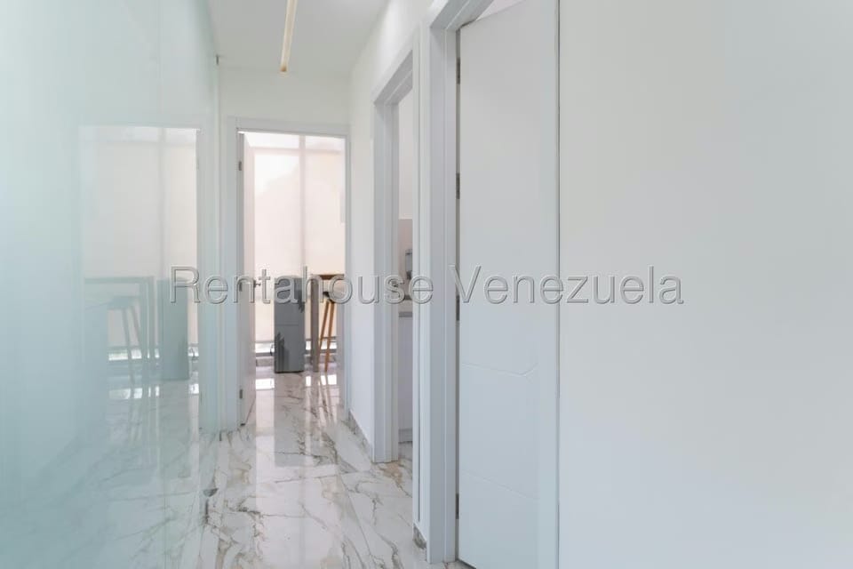 Comercial (Local Comercial) en Alquiler en La Trinidad, Distrito Metropolitano - 7