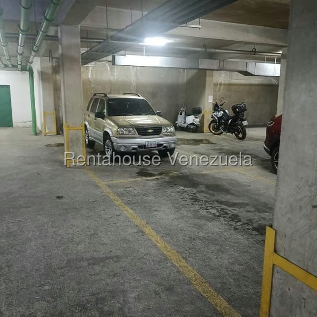 Apartamento (1 Nivel) en Alquiler en La Boyera, Distrito Metropolitano - 13