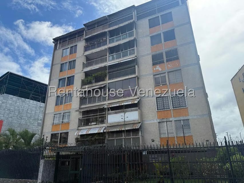 Apartamento (1 Nivel) en Venta en La California Norte, Distrito Metropolitano - 2