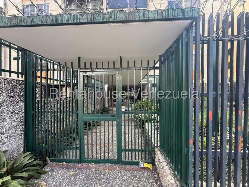 Apartamento (1 Nivel) en Venta en La California Norte, Distrito Metropolitano - 3