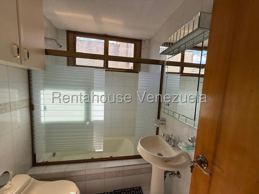 Apartamento (1 Nivel) en Venta en La California Norte, Distrito Metropolitano - 31