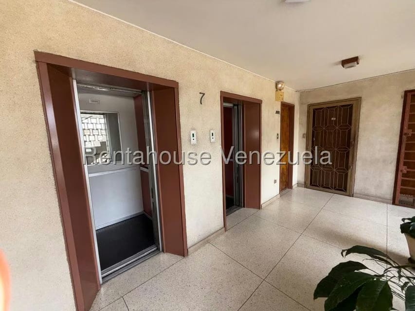 Apartamento (1 Nivel) en Venta en La California Norte, Distrito Metropolitano - 8
