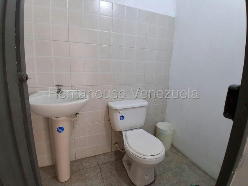 Comercial (Local Comercial) en Alquiler en Centro, Lara - 12