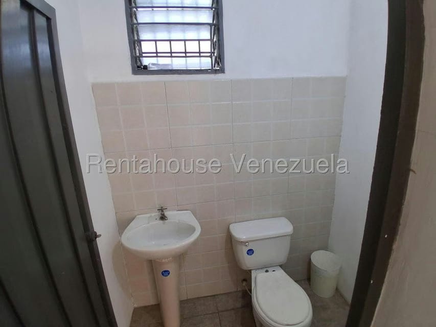 Comercial (Local Comercial) en Alquiler en Centro, Lara - 13