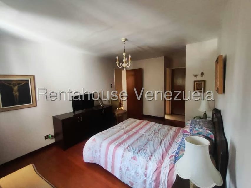Casa (Duplex) en Venta en Los Pomelos, Distrito Metropolitano - 26