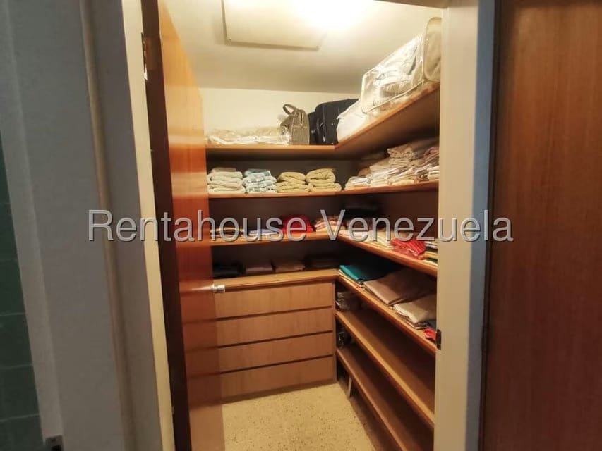 Casa (Duplex) en Venta en Los Pomelos, Distrito Metropolitano - 28