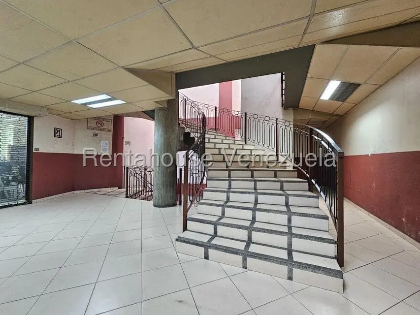 Comercial (Local Comercial) en Alquiler en Guarenas, Miranda - 2
