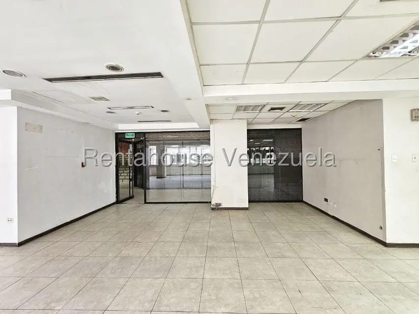 Comercial (Local Comercial) en Alquiler en Guarenas, Miranda - 13