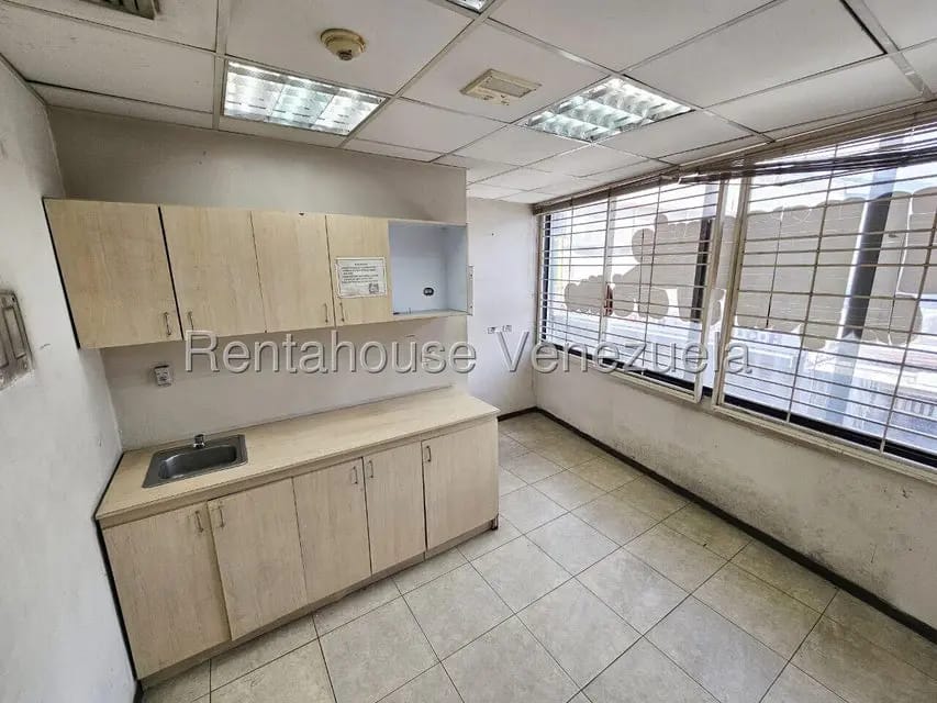 Comercial (Local Comercial) en Alquiler en Guarenas, Miranda - 17