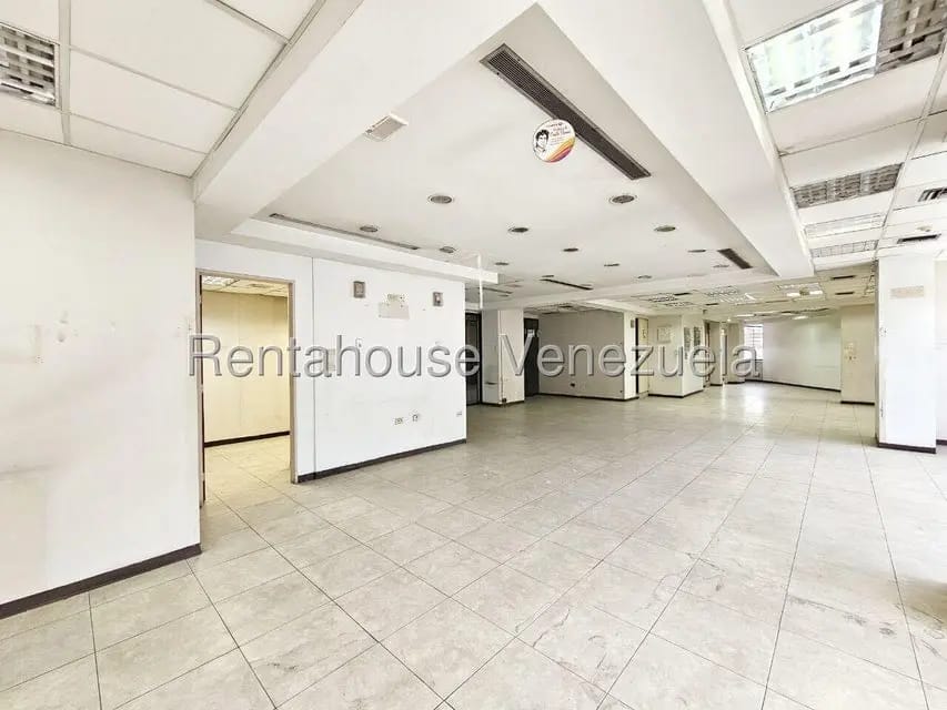 Comercial (Local Comercial) en Alquiler en Guarenas, Miranda - 18