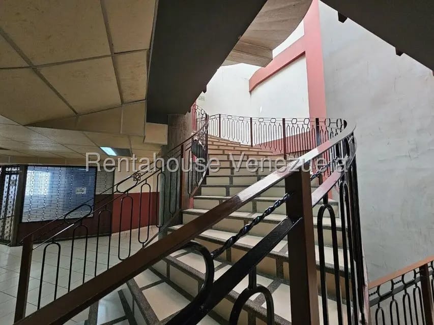 Comercial (Local Comercial) en Alquiler en Guarenas, Miranda - 4