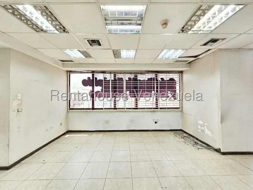 Comercial (Local Comercial) en Alquiler en Guarenas, Miranda - 10